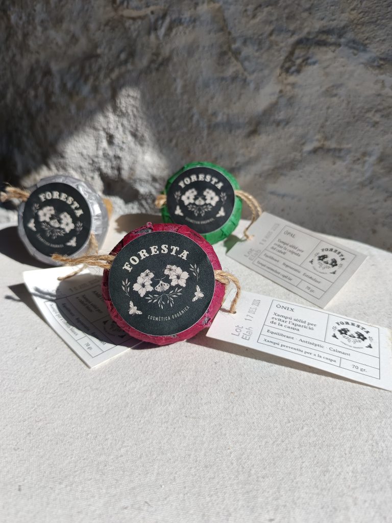 2. xampú foresta caspa